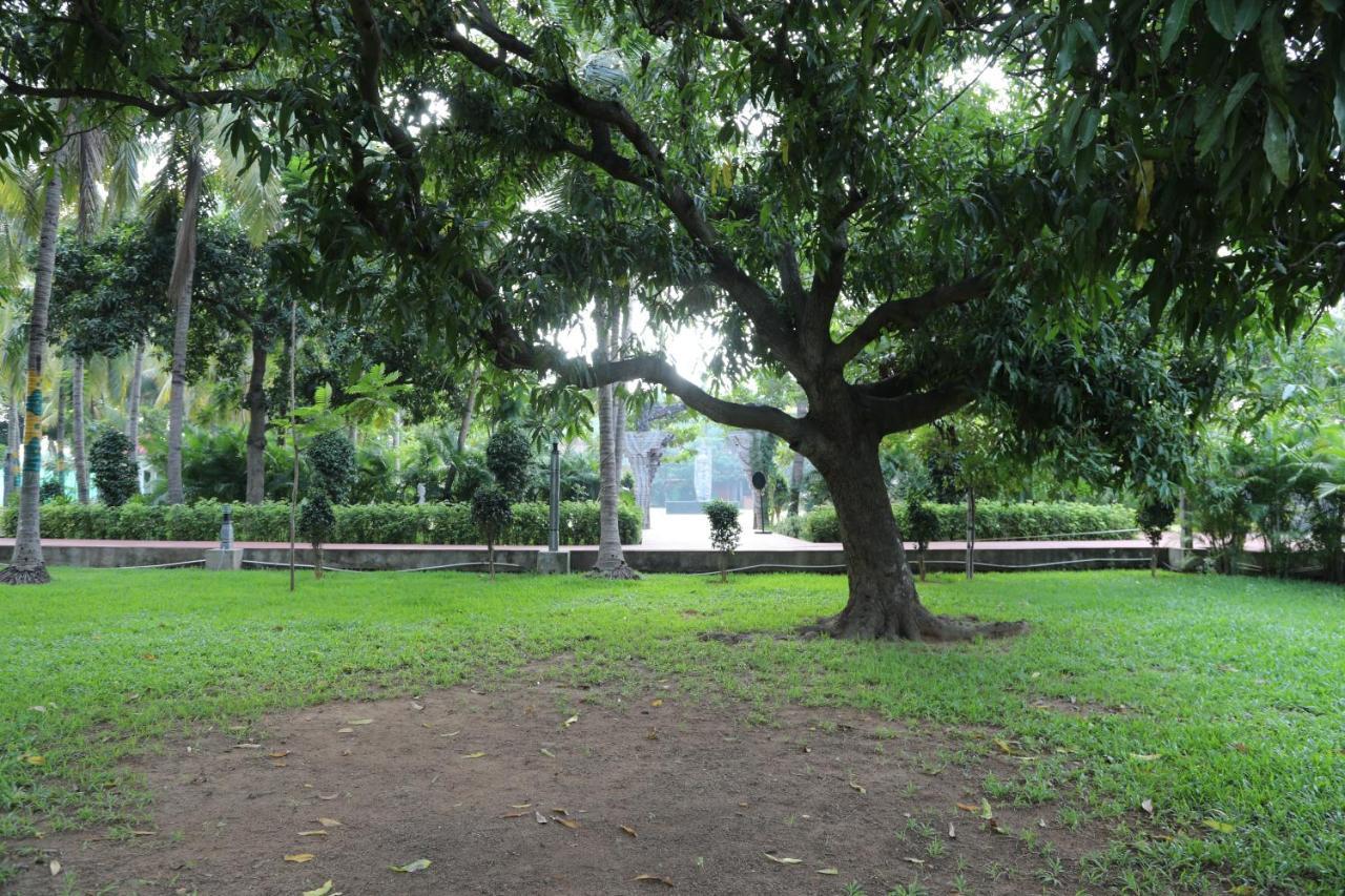 Celebrity Resort Chennai Tambaram Kültér fotó