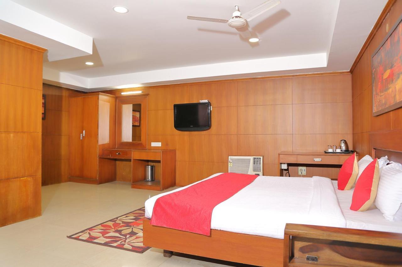 Celebrity Resort Chennai Tambaram Kültér fotó