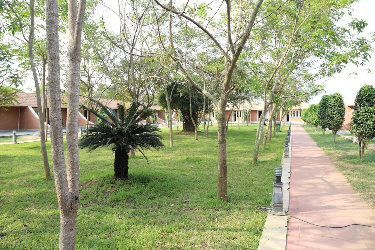 Celebrity Resort Chennai Tambaram Kültér fotó